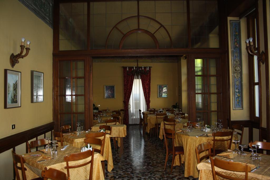 Hotel Vapore Torno Exterior photo