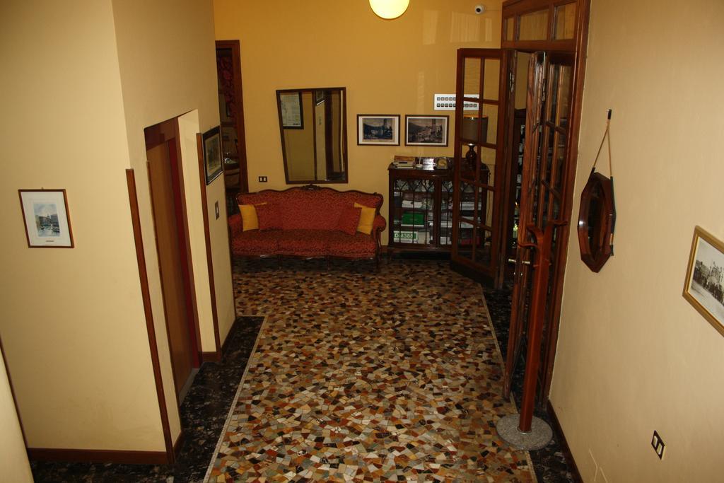 Hotel Vapore Torno Exterior photo