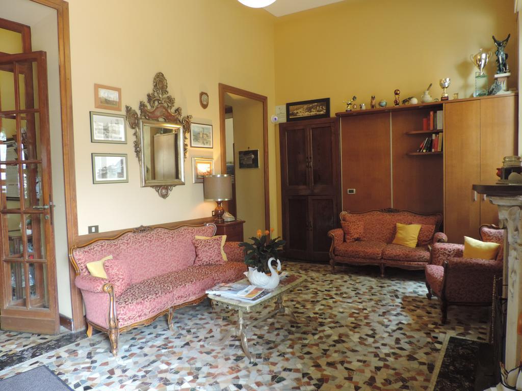 Hotel Vapore Torno Exterior photo