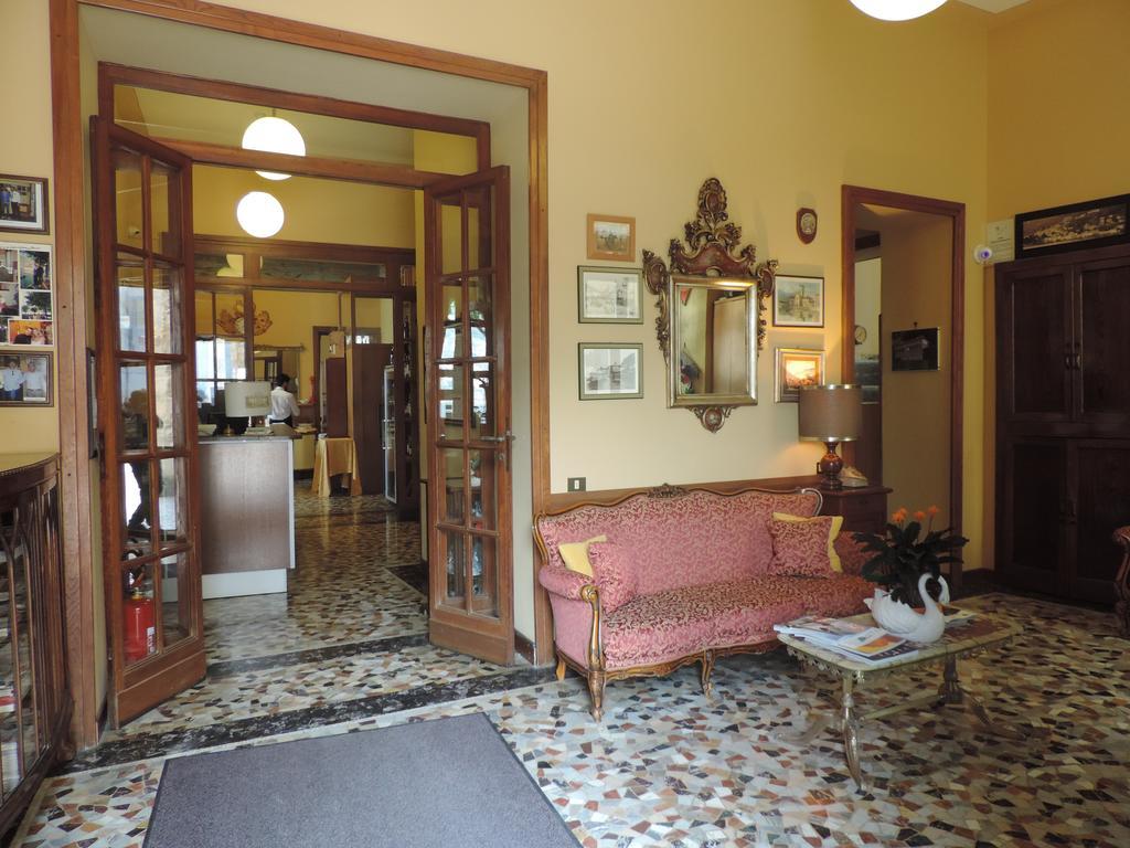 Hotel Vapore Torno Exterior photo